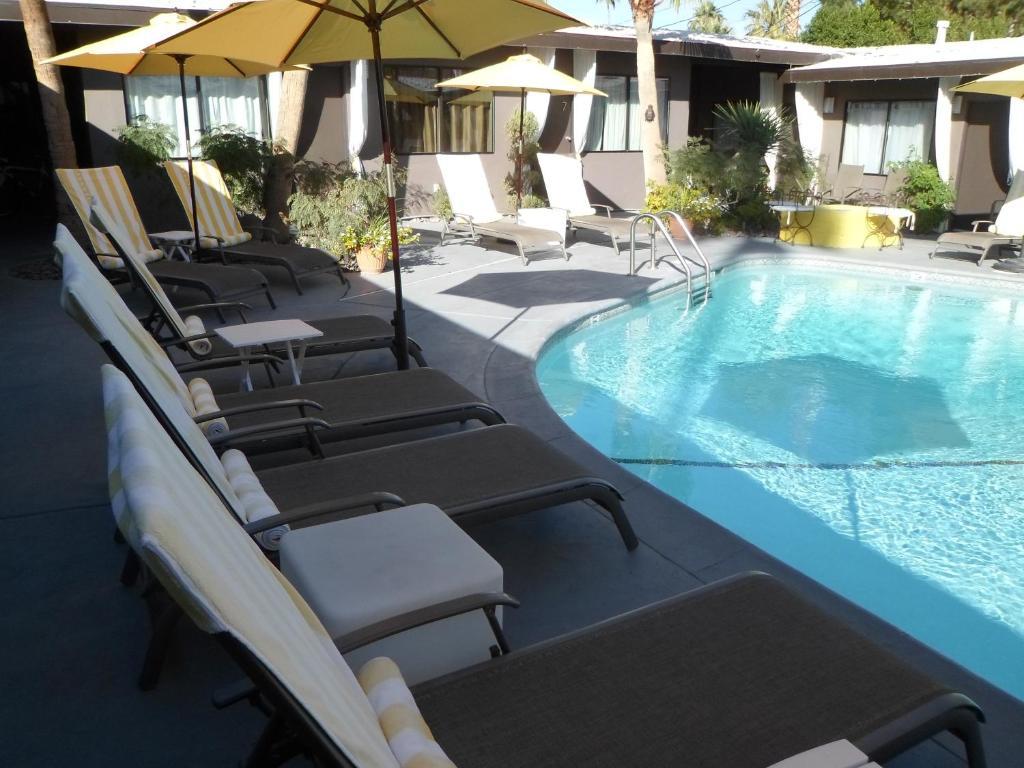Avanti Hotel Palm Springs Exterior photo